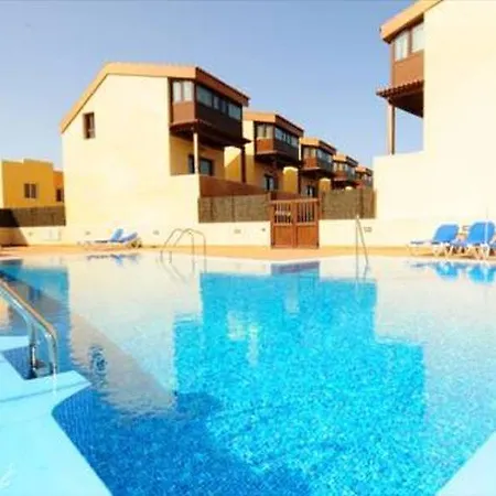 Tinajas Villa *