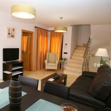 Tinajas Villa Corralejo