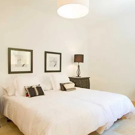 Tinajas Villa Corralejo